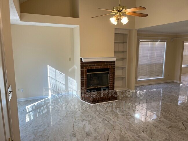 Photo - 4155 Tunbridge Pl