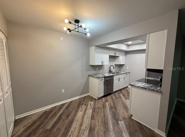 Photo - 5800 Hollywood Blvd Unit 324