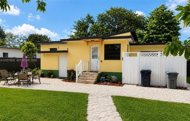 541 Raven Ave Unidad 1