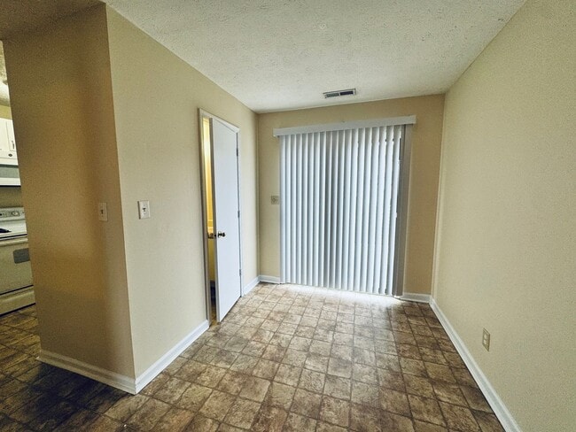 Photo - 31 Countryplace Ln