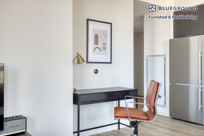 Photo - 210 8th Ave N Unidad FL21-ID492