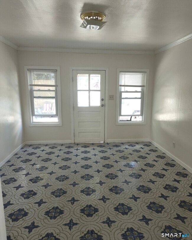 Photo - 30 Hawkins St