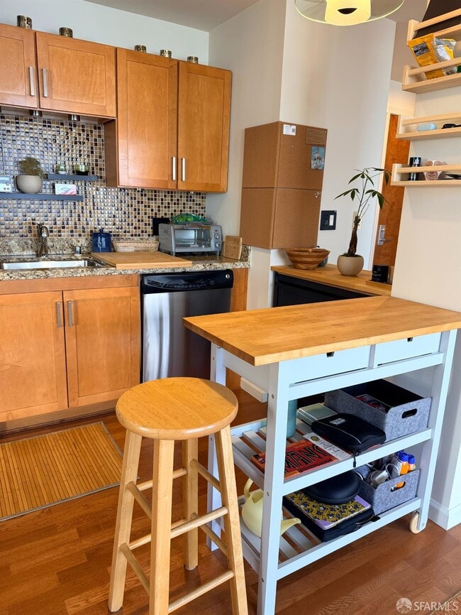 Photo - 81 Frank Norris St