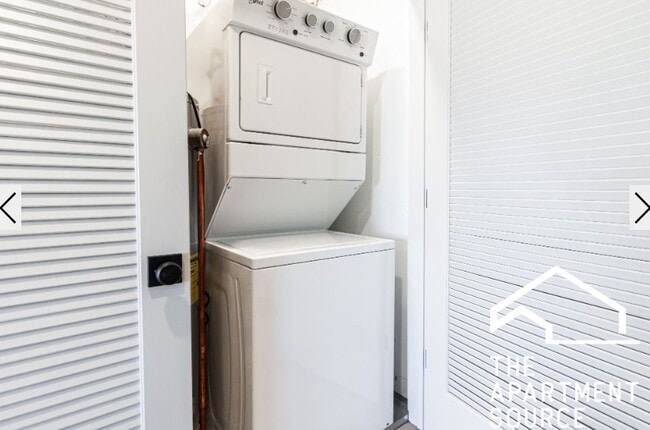 Photo - 4102 N Sheridan Rd Unit 2