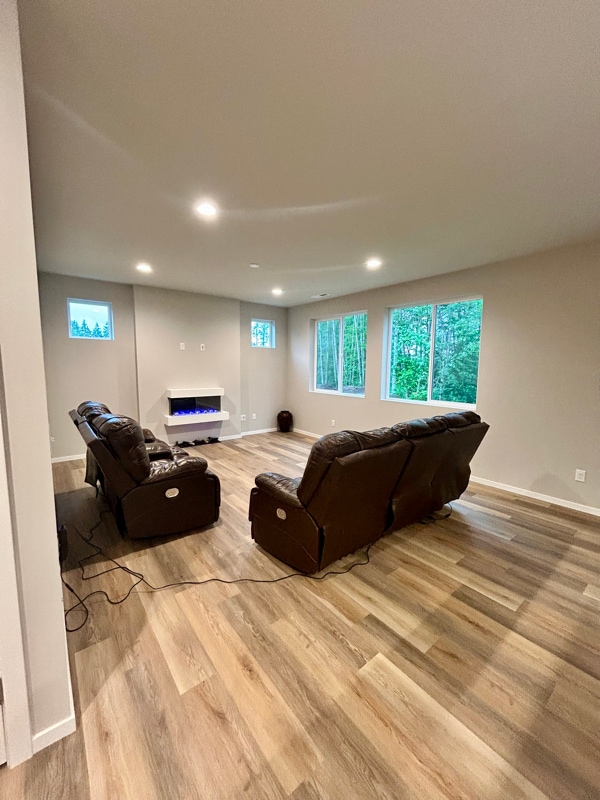 537 Shore Pine Place