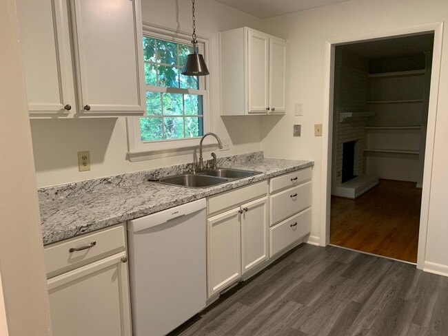 Photo - NEW PRICE!! GREAT LOCATION!! RANCH HOME WI...