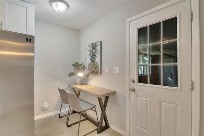 Photo - 577 Kurtz Rd