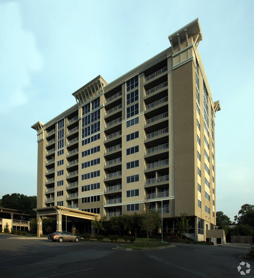 Photo - Riviera Condominiums
