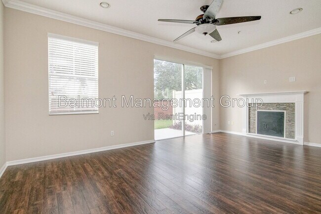 Photo - 9426 Silver Buttonwood St