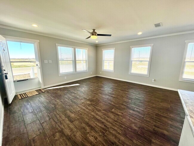 Living Room - 753 Abode Ln