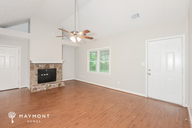 Photo - 349 Spring Rd