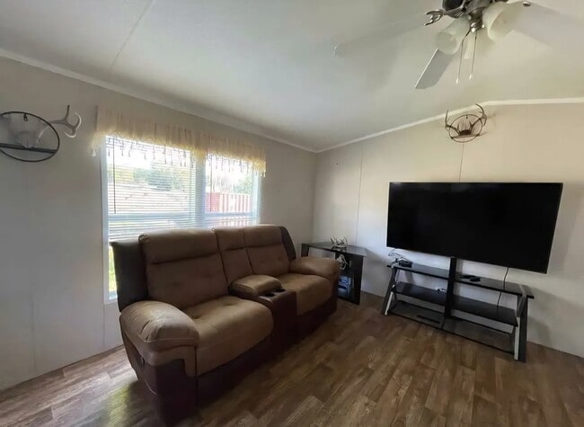 Photo - 2294 Rd 5708