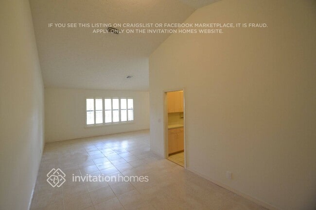 Photo - 13373 Kingsbury Dr