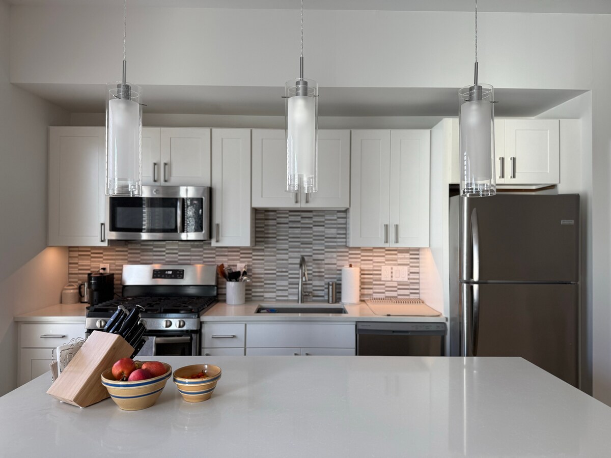 Photo - 2134-36 E Sergeant St Unit 3