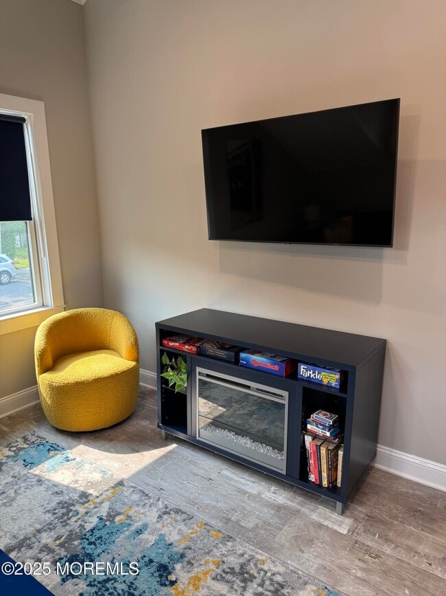 Photo - 1209 Langford St