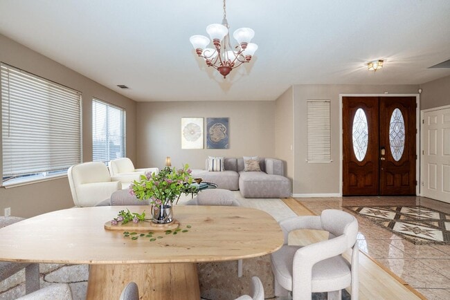 Photo - Perfect 6/3 Clovis Home for Large Family!