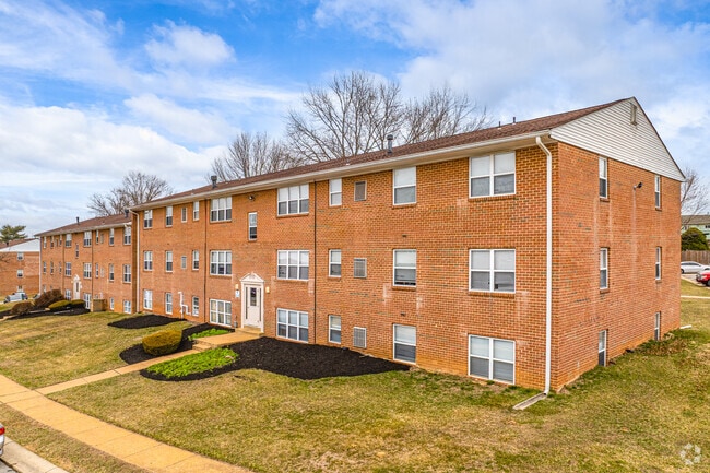 Georgetown Manor Apartments
