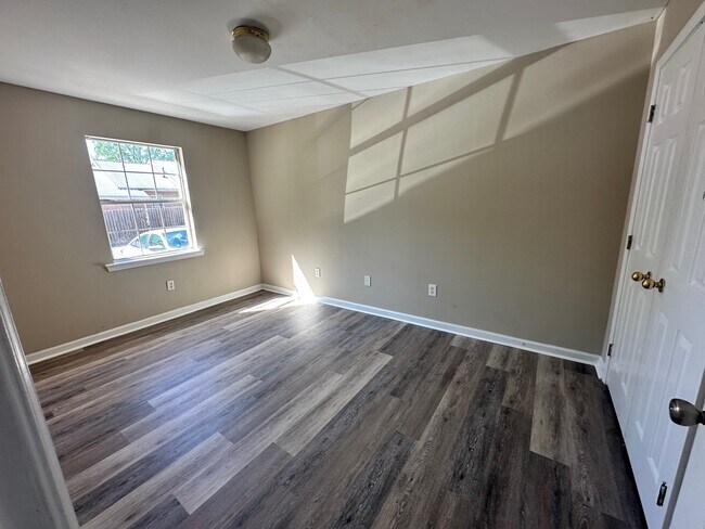 Photo - Creekside Apartments Unit D