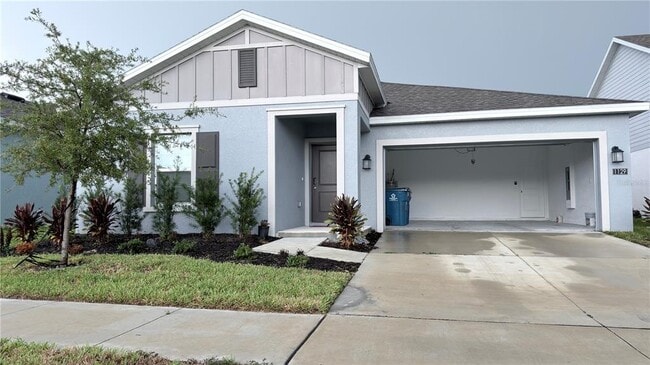 1129 Deepwater Cir