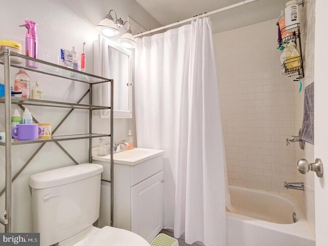 Photo - 539 N 33rd St