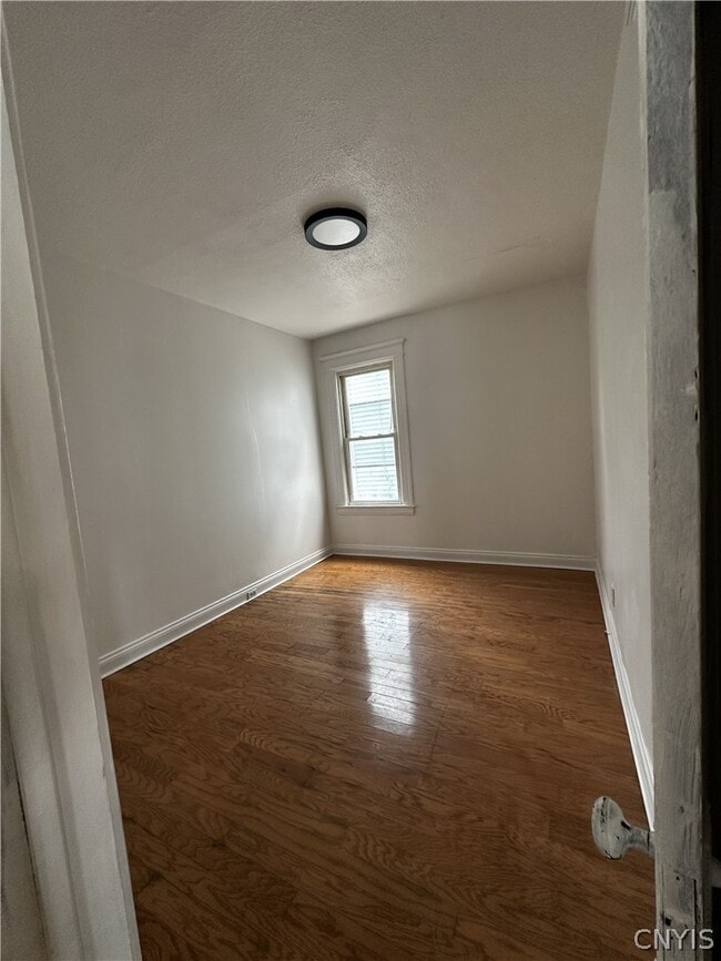 113 E Brighton Ave