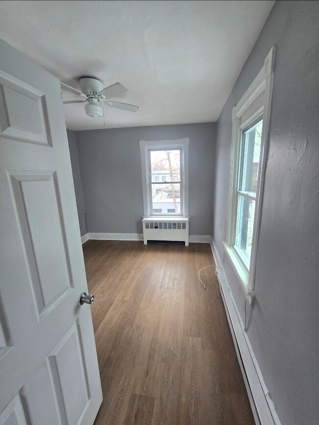 Photo - 72.5 Henry Ave