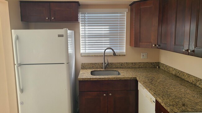 Photo - 1803 Wharf Ln