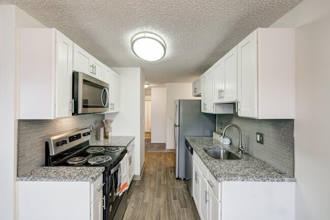 Hilton Village Apartment Homes