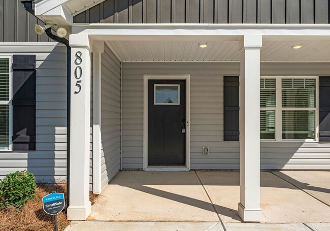 Photo - 3 Bed, 2 Bath Home in Landis NC!