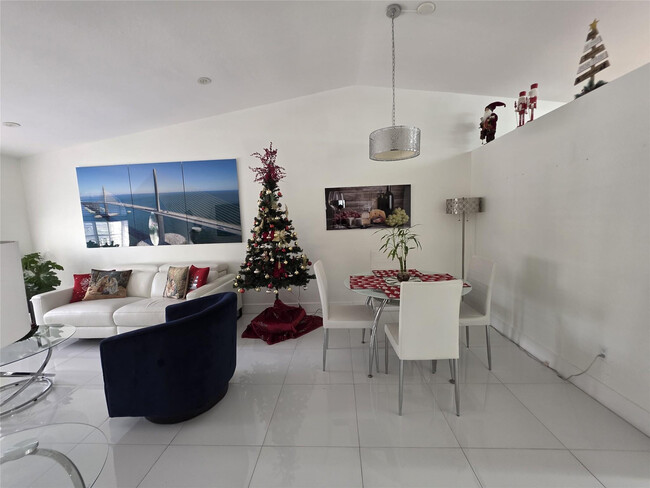 Photo - 7635 NW 181st St