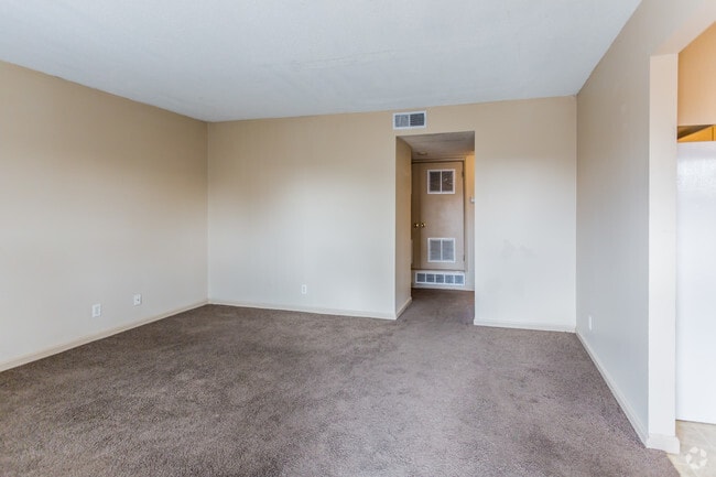 Grand Oak Place