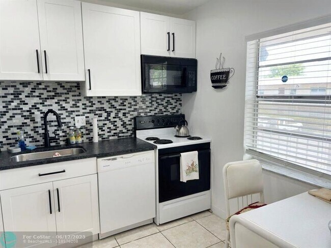 Photo - 7505 NW 5th Pl Unit 203