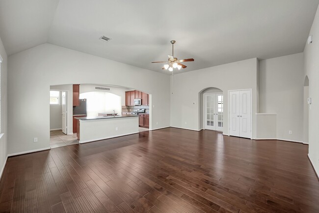 Photo - 30119 Saw Oaks Dr