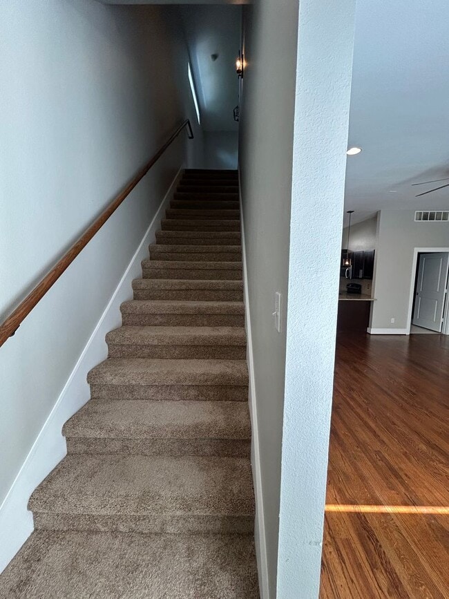 Photo - 5711 Ross Ave