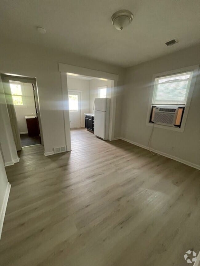 Building Photo - Jones Rentals (914 N. 40th St.) Unit #2