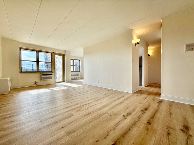 Photo - 30 Park Ave Apartment Unit 7C