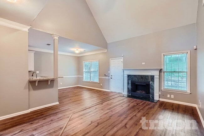 Photo - 2200 Sugarbirch Dr
