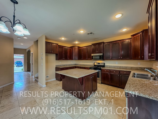 Photo - Luxury lifestyle in Orangevale