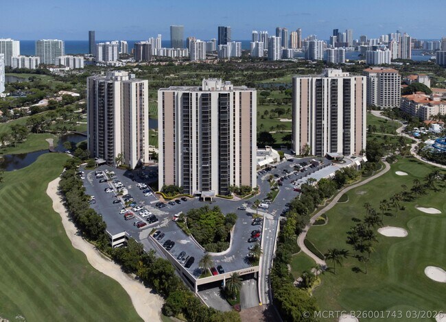 Building Photo - 20335 W Country Club Dr Unit 1704
