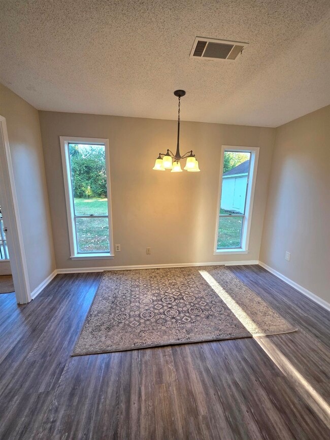 4098 Mimosa Hill Ln