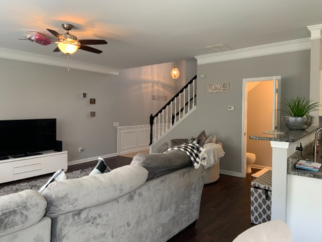 Photo - 8165 Kincaid Ct