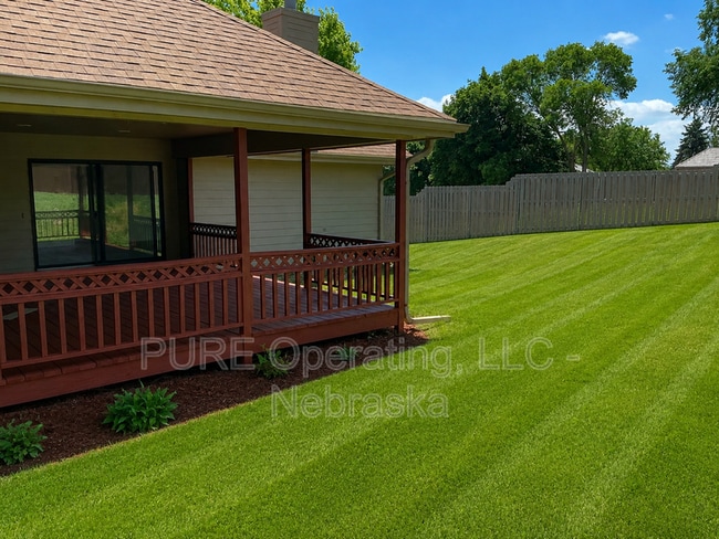 Photo - 15527 Mason Cir