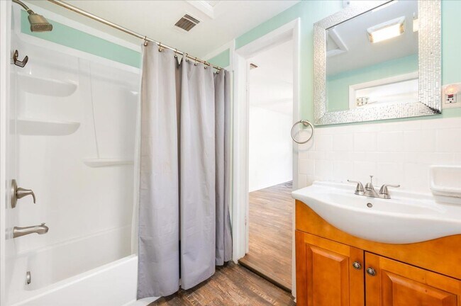 Photo - 2-Bedroom Cottage in Central Savannah – Cl...