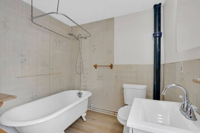 Photo - 11 Russell Rd Unit 2 Front