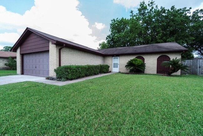 Photo - 10235 Gulfstream Ln