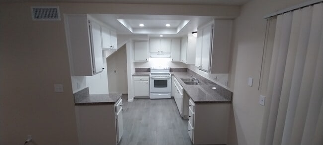 Photo - 1009 33rd St Unit #4