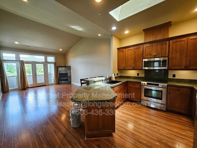 Photo - 10225 SE Bristol Ln
