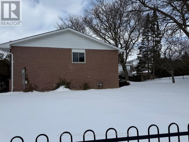 Photo - 57 Sir Constantine Dr