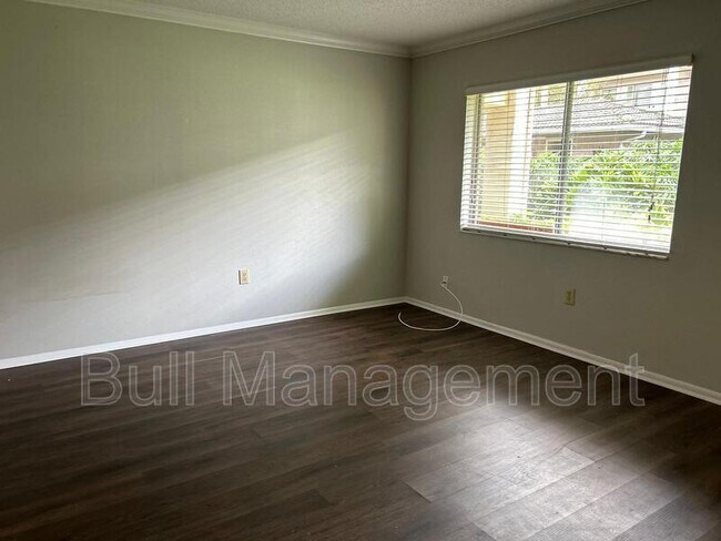 Photo - 126 Blue Pointe Way Unit 110