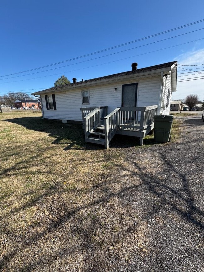 Photo - 843 Carthage Hwy